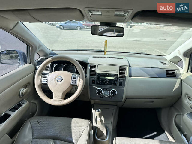Серый Ниссан Тиида, объемом двигателя 0 л и пробегом 182 тыс. км за 4999 $, фото 2 на Automoto.ua