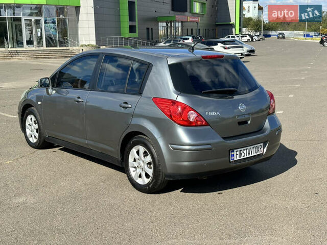 Серый Ниссан Тиида, объемом двигателя 0 л и пробегом 182 тыс. км за 5500 $, фото 9 на Automoto.ua