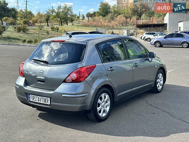 Серый Ниссан Тиида, объемом двигателя 0 л и пробегом 182 тыс. км за 5500 $, фото 3 на Automoto.ua