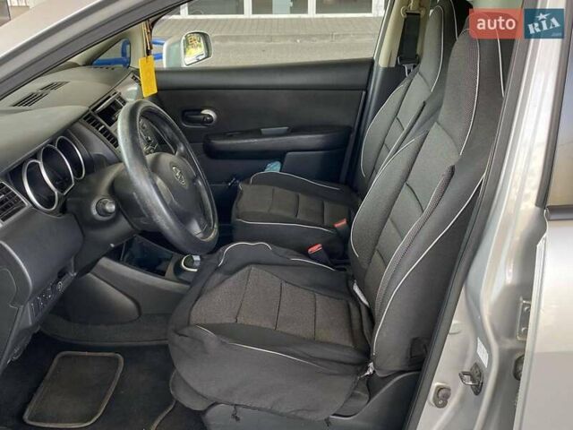 Серый Ниссан Тиида, объемом двигателя 1.6 л и пробегом 179 тыс. км за 6800 $, фото 17 на Automoto.ua