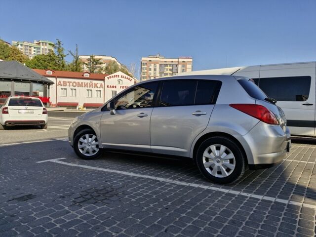 Серый Ниссан Тиида, объемом двигателя 1.6 л и пробегом 192 тыс. км за 5100 $, фото 1 на Automoto.ua