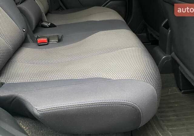 Серый Ниссан Тиида, объемом двигателя 1.8 л и пробегом 216 тыс. км за 4700 $, фото 31 на Automoto.ua