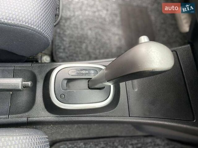 Сірий Ніссан Тііда, об'ємом двигуна 0 л та пробігом 151 тис. км за 7250 $, фото 12 на Automoto.ua