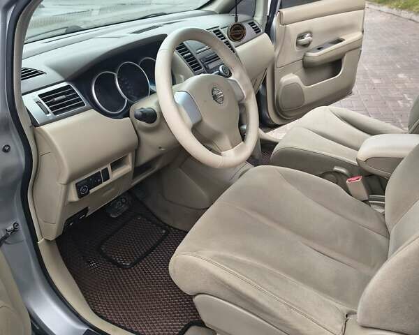 Серый Ниссан Тиида, объемом двигателя 1.6 л и пробегом 192 тыс. км за 5800 $, фото 9 на Automoto.ua