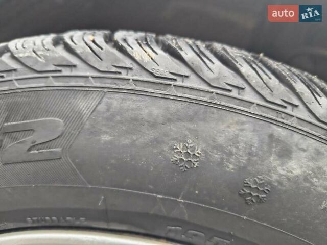 Серый Ниссан Тиида, объемом двигателя 1.6 л и пробегом 192 тыс. км за 5800 $, фото 6 на Automoto.ua