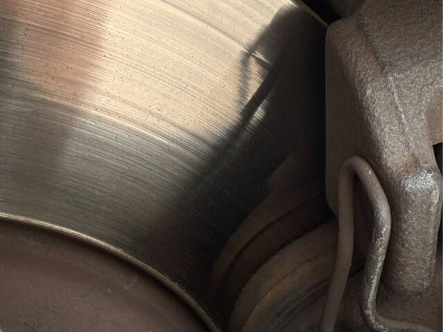 Сірий Ніссан Тііда, об'ємом двигуна 1.6 л та пробігом 167 тис. км за 7250 $, фото 18 на Automoto.ua