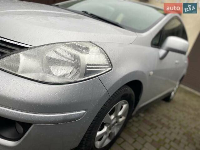 Сірий Ніссан Тііда, об'ємом двигуна 0 л та пробігом 151 тис. км за 7250 $, фото 4 на Automoto.ua