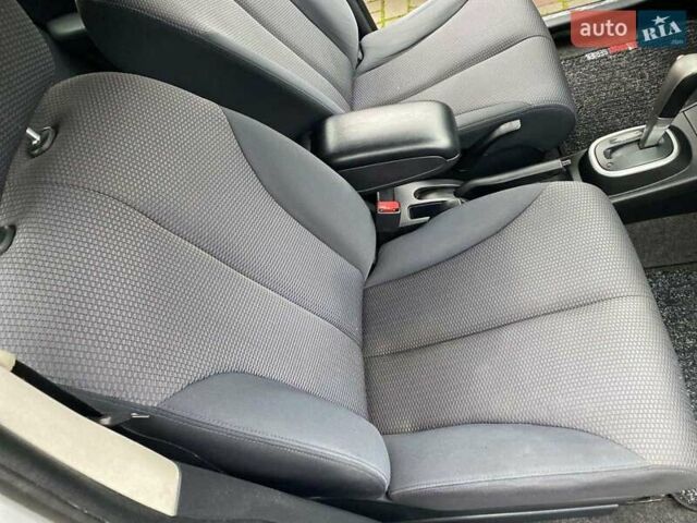 Сірий Ніссан Тііда, об'ємом двигуна 0 л та пробігом 151 тис. км за 7250 $, фото 17 на Automoto.ua
