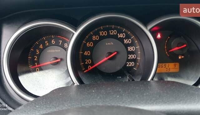 Серый Ниссан Тиида, объемом двигателя 1.6 л и пробегом 198 тыс. км за 7200 $, фото 21 на Automoto.ua