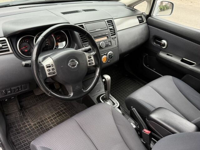 Сірий Ніссан Тііда, об'ємом двигуна 1.6 л та пробігом 167 тис. км за 7250 $, фото 5 на Automoto.ua