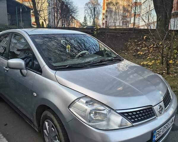 Серый Ниссан Тиида, объемом двигателя 1.6 л и пробегом 192 тыс. км за 5800 $, фото 5 на Automoto.ua