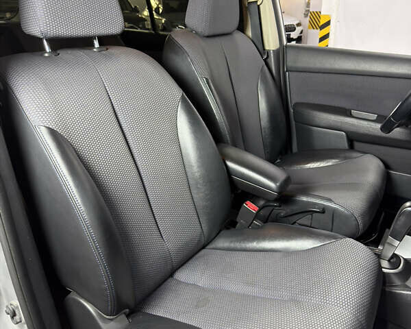 Серый Ниссан Тиида, объемом двигателя 1.6 л и пробегом 120 тыс. км за 6300 $, фото 29 на Automoto.ua