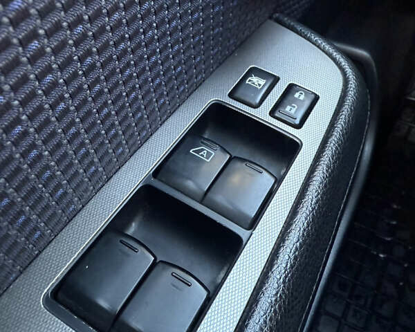 Серый Ниссан Тиида, объемом двигателя 1.6 л и пробегом 167 тыс. км за 7250 $, фото 11 на Automoto.ua