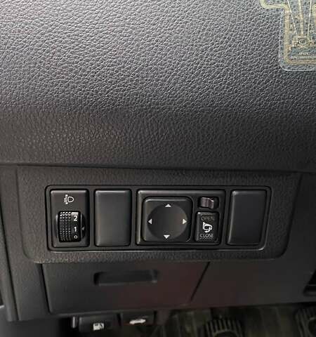 Серый Ниссан Тиида, объемом двигателя 1.8 л и пробегом 216 тыс. км за 4700 $, фото 16 на Automoto.ua