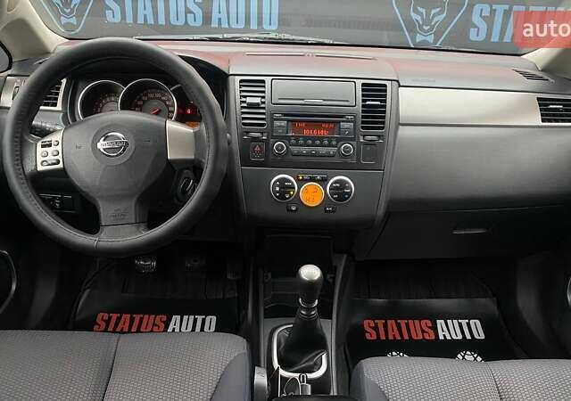 Серый Ниссан Тиида, объемом двигателя 1.8 л и пробегом 216 тыс. км за 4700 $, фото 27 на Automoto.ua