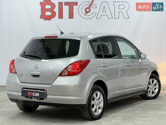 Серый Ниссан Тиида, объемом двигателя 1.6 л и пробегом 120 тыс. км за 6300 $, фото 5 на Automoto.ua