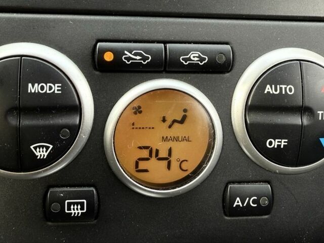 Сірий Ніссан Тііда, об'ємом двигуна 1.6 л та пробігом 167 тис. км за 7250 $, фото 10 на Automoto.ua