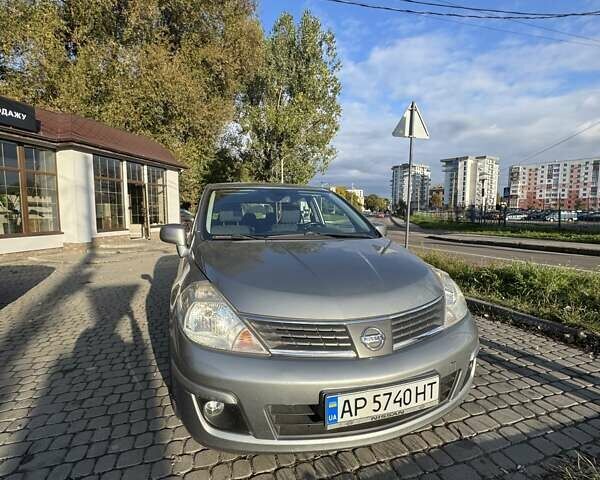 Сірий Ніссан Тііда, об'ємом двигуна 1.6 л та пробігом 196 тис. км за 5800 $, фото 13 на Automoto.ua