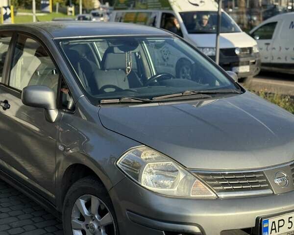 Сірий Ніссан Тііда, об'ємом двигуна 1.6 л та пробігом 196 тис. км за 5800 $, фото 37 на Automoto.ua