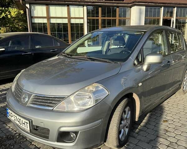 Сірий Ніссан Тііда, об'ємом двигуна 1.6 л та пробігом 196 тис. км за 5800 $, фото 16 на Automoto.ua