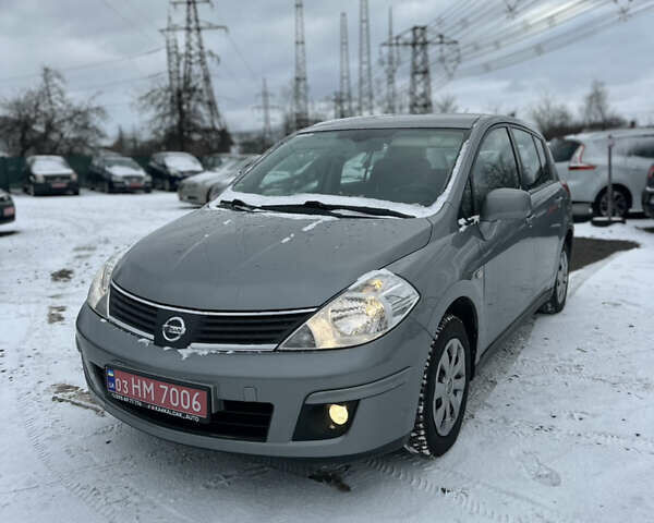 Серый Ниссан Тиида, объемом двигателя 1.6 л и пробегом 150 тыс. км за 6150 $, фото 7 на Automoto.ua