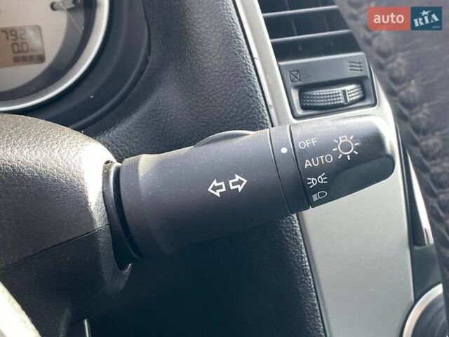 Сірий Ніссан Тііда, об'ємом двигуна 1.5 л та пробігом 107 тис. км за 7590 $, фото 20 на Automoto.ua