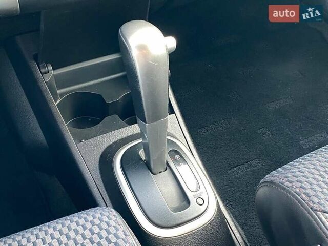 Сірий Ніссан Тііда, об'ємом двигуна 1.5 л та пробігом 107 тис. км за 7590 $, фото 17 на Automoto.ua