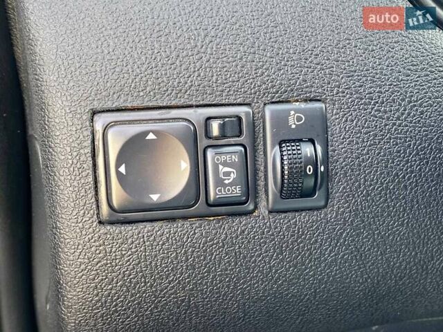 Сірий Ніссан Тііда, об'ємом двигуна 1.5 л та пробігом 107 тис. км за 7590 $, фото 18 на Automoto.ua