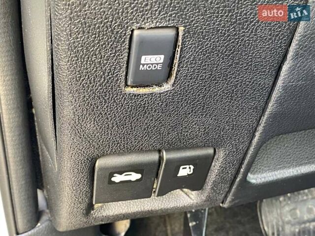 Сірий Ніссан Тііда, об'ємом двигуна 1.5 л та пробігом 107 тис. км за 7590 $, фото 19 на Automoto.ua