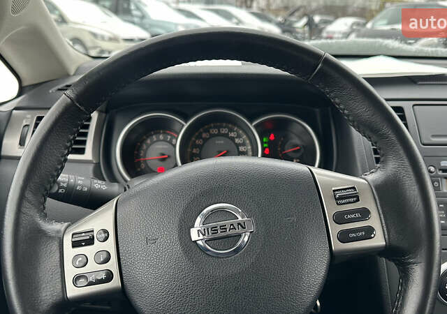 Серый Ниссан Тиида, объемом двигателя 1.6 л и пробегом 150 тыс. км за 6150 $, фото 18 на Automoto.ua