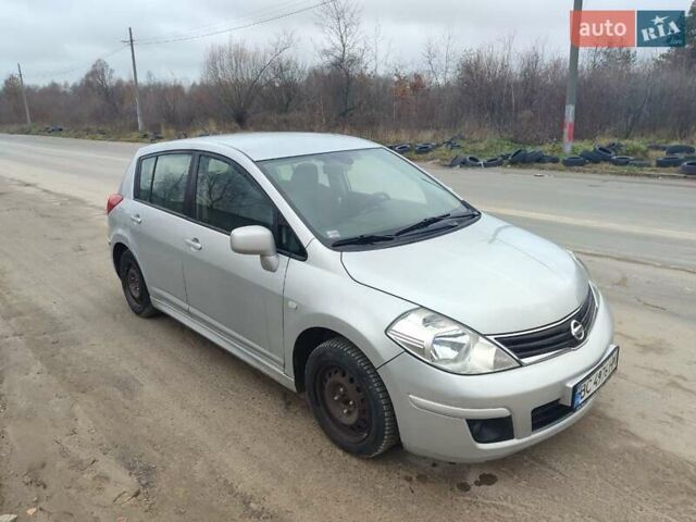 Сірий Ніссан Тііда, об'ємом двигуна 1.6 л та пробігом 186 тис. км за 6000 $, фото 4 на Automoto.ua
