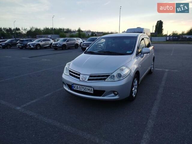 Сірий Ніссан Тііда, об'ємом двигуна 1.5 л та пробігом 81 тис. км за 7777 $, фото 3 на Automoto.ua