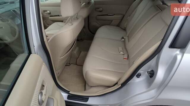 Серый Ниссан Тиида, объемом двигателя 1.6 л и пробегом 113 тыс. км за 6996 $, фото 12 на Automoto.ua