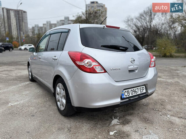 Сірий Ніссан Тііда, об'ємом двигуна 1.5 л та пробігом 76 тис. км за 7700 $, фото 4 на Automoto.ua