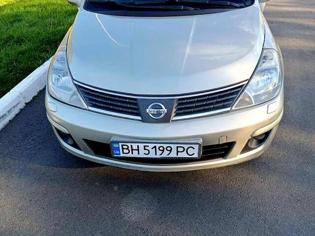 Серый Ниссан Тиида, объемом двигателя 1.6 л и пробегом 0 тыс. км за 3999 $, фото 11 на Automoto.ua