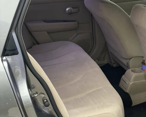 Сірий Ніссан Тііда, об'ємом двигуна 1.6 л та пробігом 220 тис. км за 4900 $, фото 9 на Automoto.ua