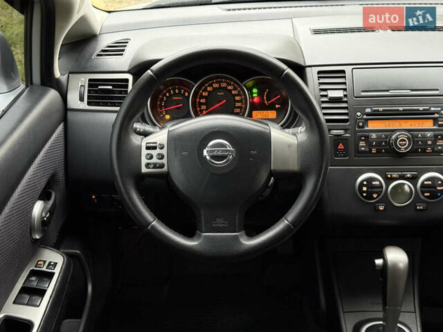 Серый Ниссан Тиида, объемом двигателя 1.6 л и пробегом 199 тыс. км за 5800 $, фото 7 на Automoto.ua