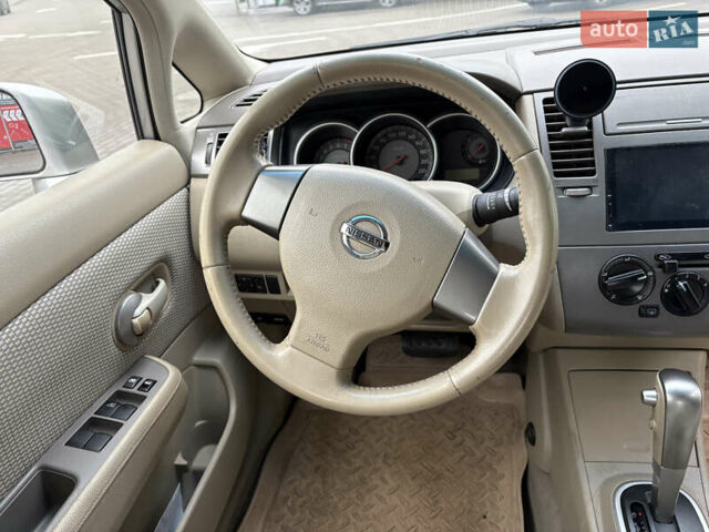 Серый Ниссан Тиида, объемом двигателя 1.6 л и пробегом 157 тыс. км за 6500 $, фото 9 на Automoto.ua