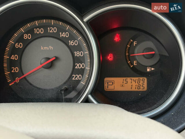 Серый Ниссан Тиида, объемом двигателя 1.6 л и пробегом 157 тыс. км за 6500 $, фото 10 на Automoto.ua