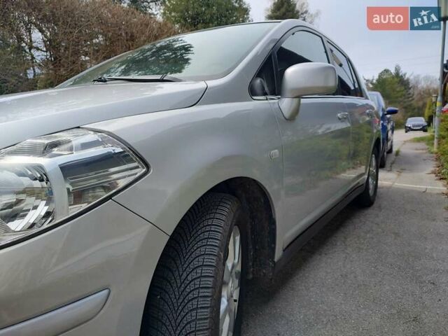 Сірий Ніссан Тііда, об'ємом двигуна 1.6 л та пробігом 45 тис. км за 8700 $, фото 36 на Automoto.ua