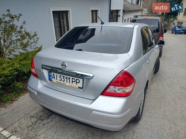 Сірий Ніссан Тііда, об'ємом двигуна 1.6 л та пробігом 45 тис. км за 8700 $, фото 16 на Automoto.ua