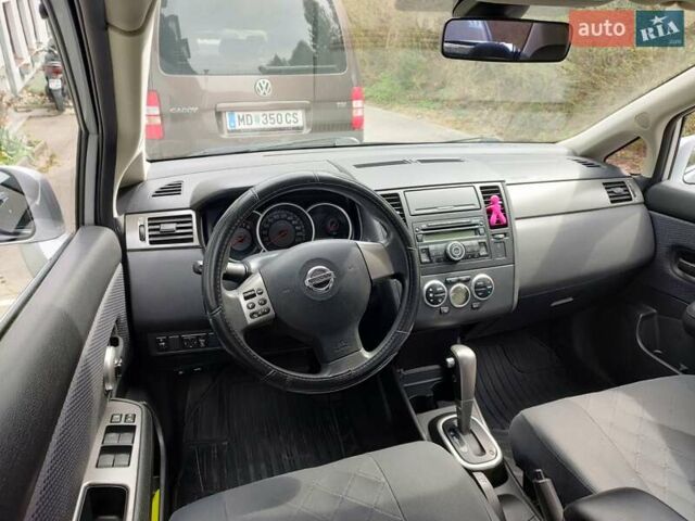 Сірий Ніссан Тііда, об'ємом двигуна 1.6 л та пробігом 45 тис. км за 8700 $, фото 49 на Automoto.ua