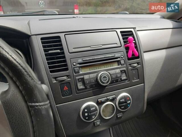 Сірий Ніссан Тііда, об'ємом двигуна 1.6 л та пробігом 45 тис. км за 8700 $, фото 19 на Automoto.ua