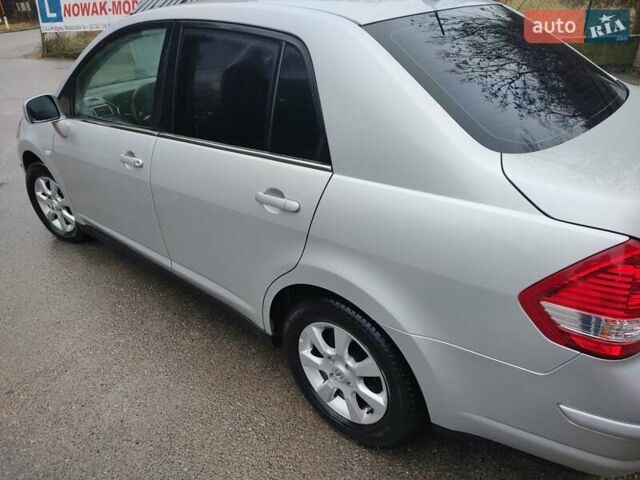 Сірий Ніссан Тііда, об'ємом двигуна 1.6 л та пробігом 45 тис. км за 8700 $, фото 3 на Automoto.ua