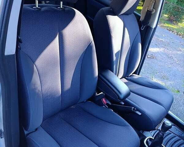 Серый Ниссан Тиида, объемом двигателя 1.8 л и пробегом 165 тыс. км за 5400 $, фото 28 на Automoto.ua