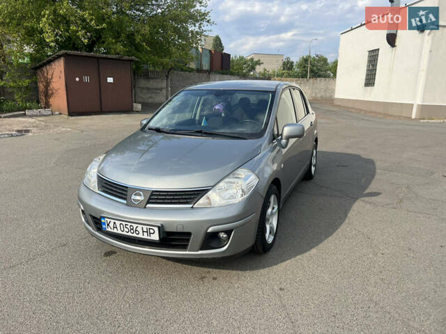 Сірий Ніссан Тііда, об'ємом двигуна 1.8 л та пробігом 215 тис. км за 5900 $, фото 9 на Automoto.ua