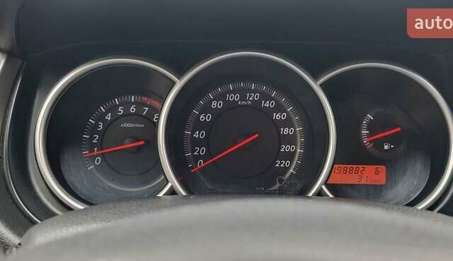 Серый Ниссан Тиида, объемом двигателя 1.6 л и пробегом 199 тыс. км за 5390 $, фото 33 на Automoto.ua