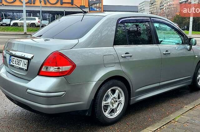 Серый Ниссан Тиида, объемом двигателя 1.6 л и пробегом 199 тыс. км за 5390 $, фото 17 на Automoto.ua