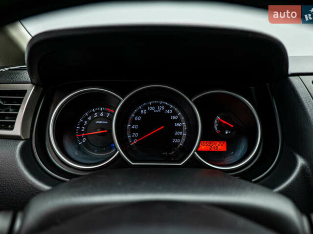 Серый Ниссан Тиида, объемом двигателя 1.6 л и пробегом 166 тыс. км за 6997 $, фото 12 на Automoto.ua