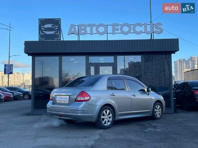 Серый Ниссан Тиида, объемом двигателя 1.6 л и пробегом 160 тыс. км за 7490 $, фото 7 на Automoto.ua